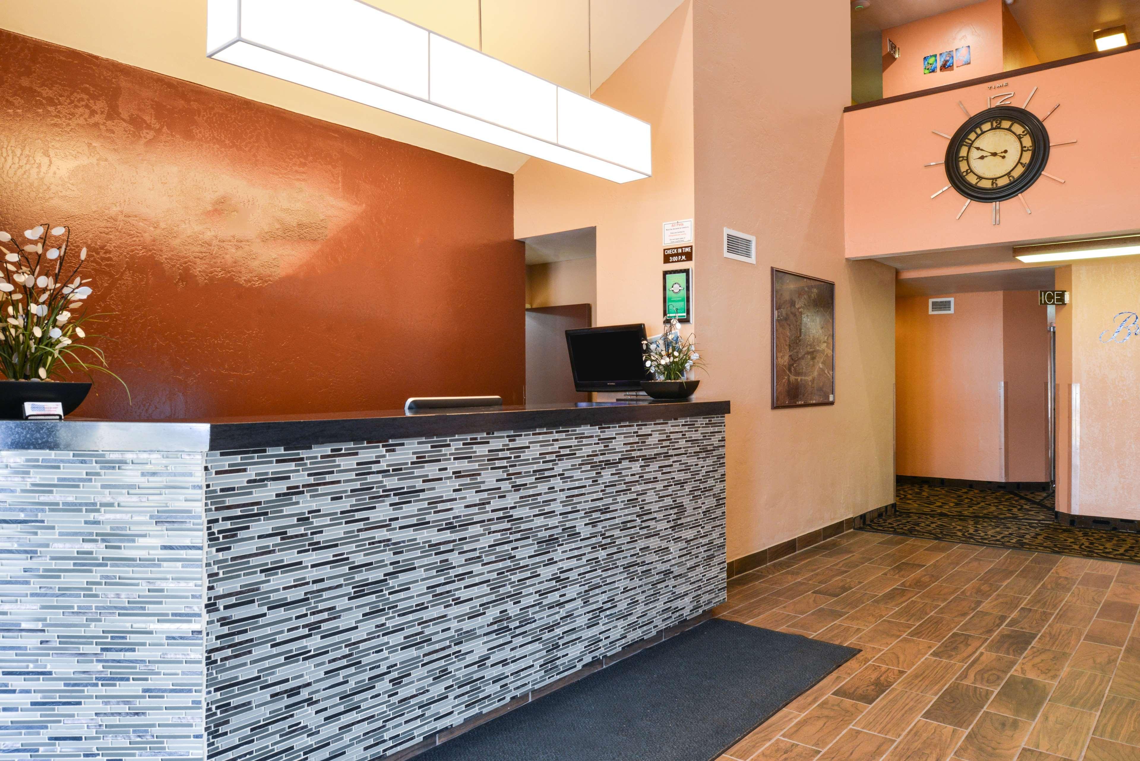 רולינס Americas Best Value Inn מראה חיצוני תמונה